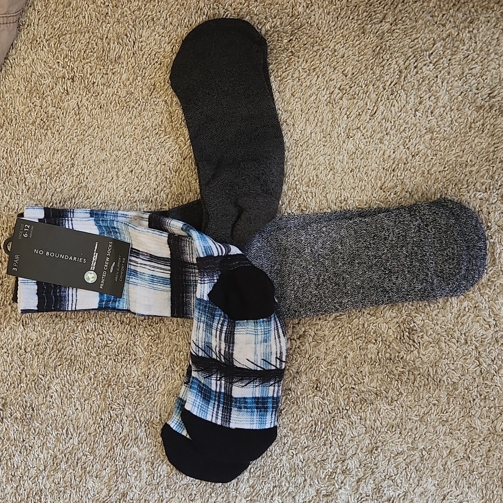 3 pack of dress socks NWT Size 6-12